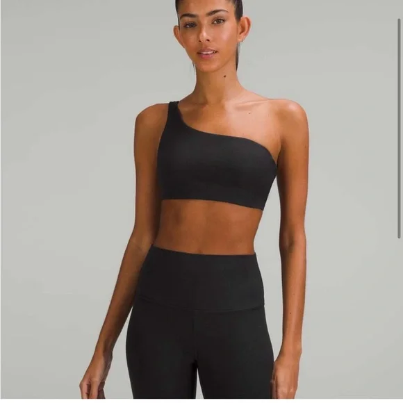 Lululemon Nulu Asymmetrical yoga bra